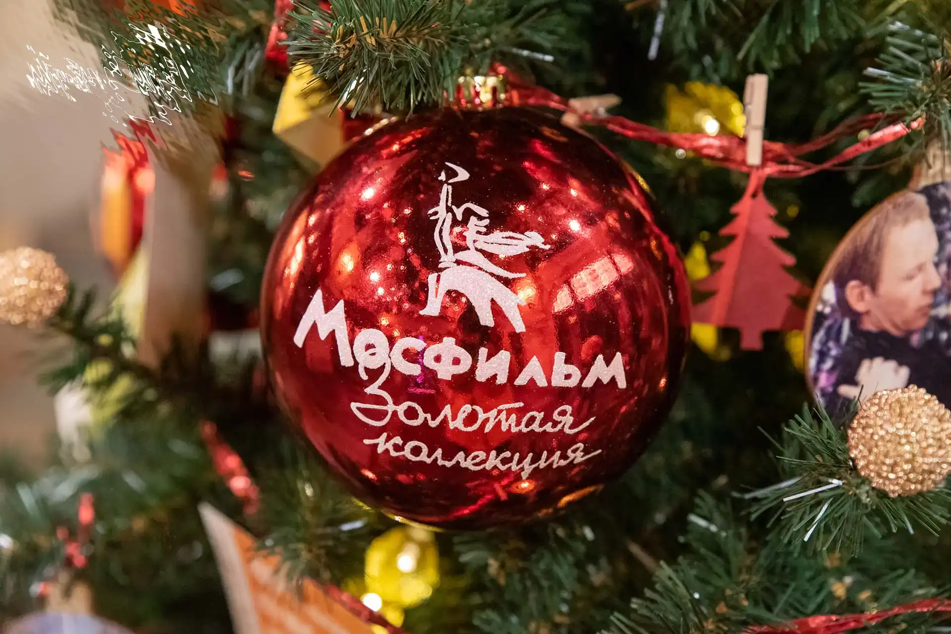 Корпоративный новогодний набор для компании Мосфильм, тираж - 24 шт. - V-Gifts Юлии Васнецовой